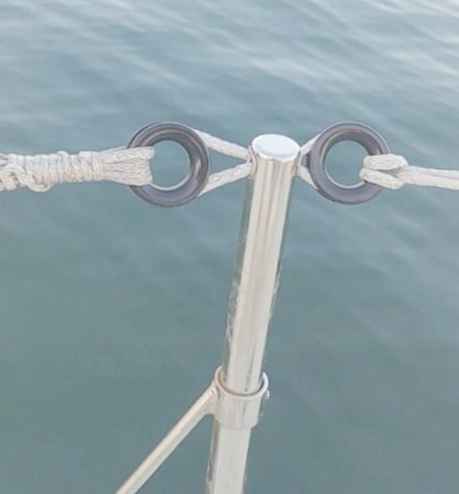 Start of the gate with two CSS41 Standard Static Lashing Blocks and Infinite Dyneema loop running through the stanchion © Colligo Marine